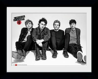 Foto in cornice 5 Seconds Of Summer. Sitting