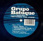 Between the Lines - Vinile LP di Grupo Batuque