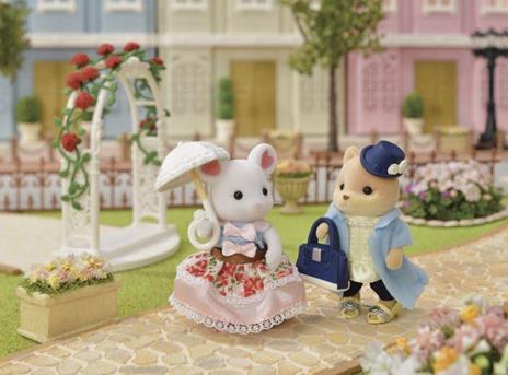 Sylvanian Families Set Da Gioco Fashion Per La Citta' Negozio Di Scarpe - 11