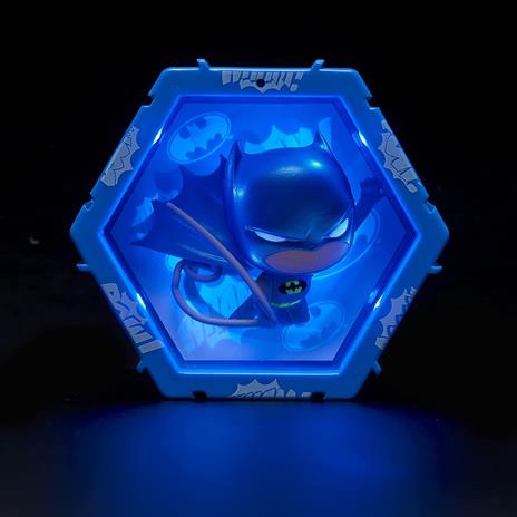 Wow! Pod Dc Comics Batman Blue Metallic Led Figura Wow Stuff - Wow Pods - 3