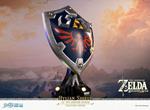 The Legend of Zelda Breath of the Wild PVC Statue Hylian Shield Collector's Edition 29 cm