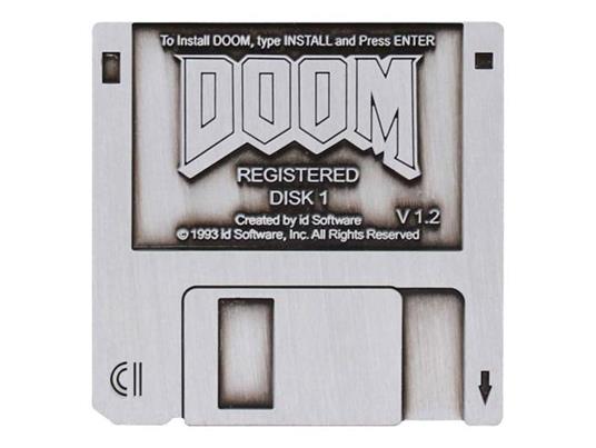 Doom Spilla Badge Floppy Disk Edizione Limitata Fanattik
