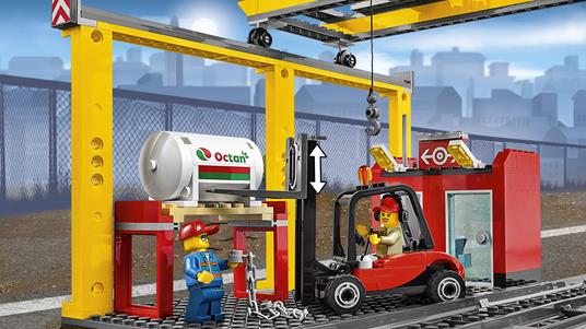 LEGO City (60052). Treno merci - 6
