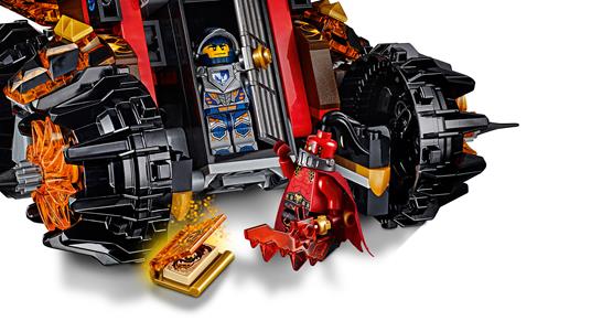 LEGO Nexo Knights (70321). Macchina d'assedio del generale Magmar - 12