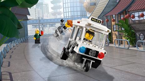 LEGO Ninjago (70607). Inseguimento a NINJAGO City - 7