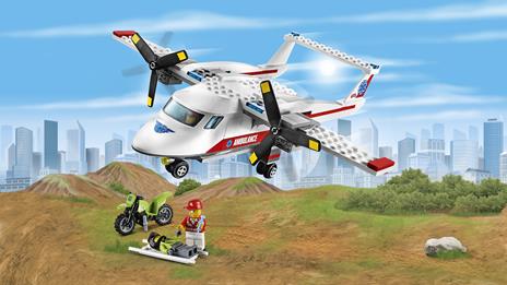 LEGO City Great Vehicles (60116). Aereo-ambulanza - 5