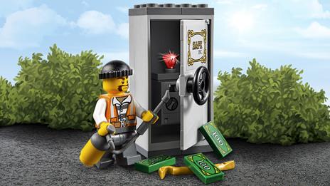 LEGO City Police (60137). Autogrù in panne - 5