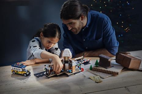 LEGO Creator Expert (10259). Stazione del villaggio invernale - 3