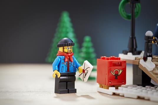 LEGO Creator Expert (10259). Stazione del villaggio invernale - 9