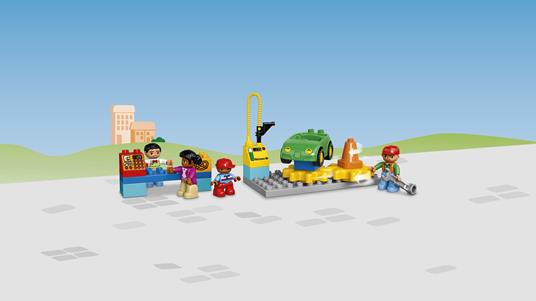 LEGO Duplo Town (10836). Grande Piazza in città - 10