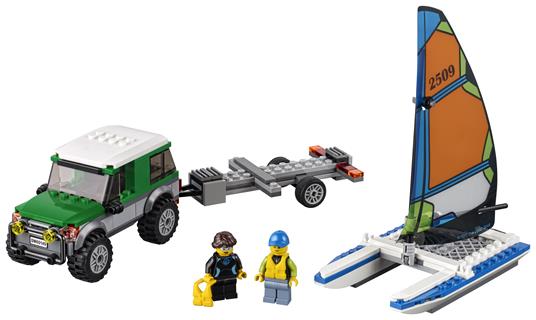 LEGO City Great Vehicles (60149). Pick up 4x4 con catamarano - 4