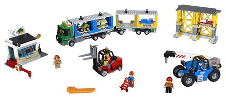 LEGO City Town (60169). Terminal merci - 4