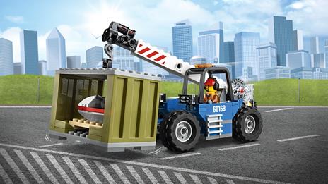 LEGO City Town (60169). Terminal merci - 9
