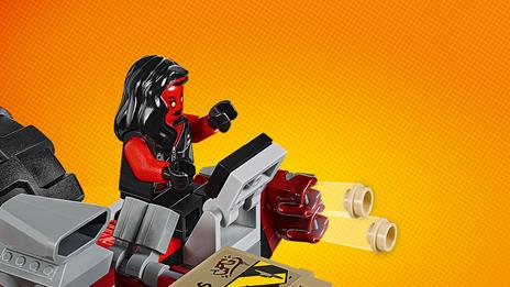 LEGO Super Heroes (76078). Hulk contro Red Hulk - 8