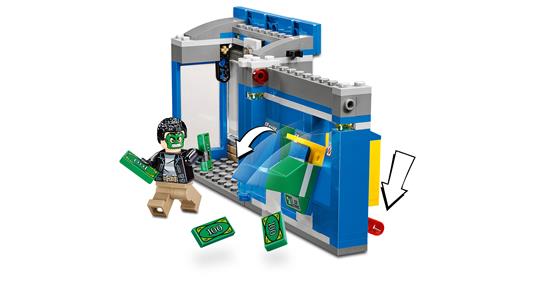 LEGO Super Heroes (76082). Rapina armata all'ATM - 15