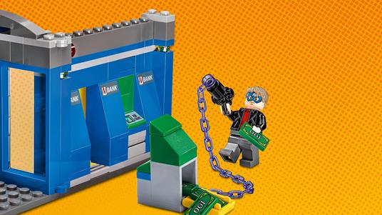 LEGO Super Heroes (76082). Rapina armata all'ATM - 16