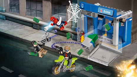 LEGO Super Heroes (76082). Rapina armata all'ATM - 5