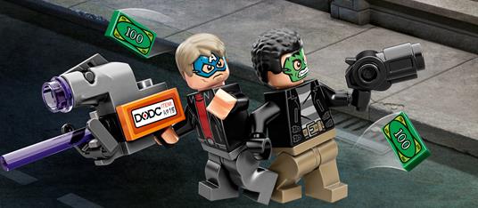 LEGO Super Heroes (76082). Rapina armata all'ATM - 15
