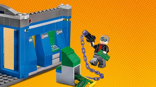 LEGO Super Heroes (76082). Rapina armata all'ATM - 12