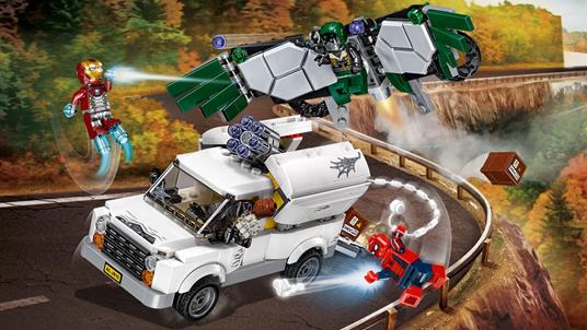 LEGO Super Heroes (76083). Attenzione a Vulture - 5