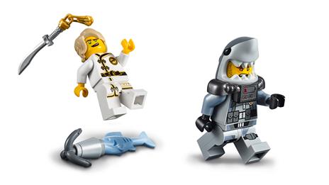 LEGO Juniors (10739). Squalo all'attacco - 10