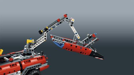 LEGO Technic (42068). Veicolo di Soccorso Aeroportuale - 10