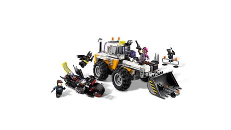 LEGO Batman (70915). Doppia demolizione di Two-Face - 3