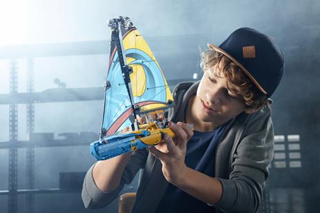 LEGO Technic (42074). Yacht da gara - 12