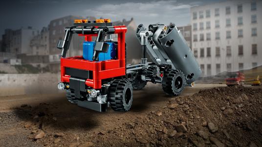 LEGO Technic (42084). Autoribaltabile - 4