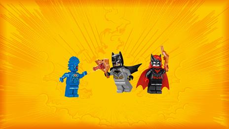 LEGO Super Heroes (76111). Batman: scontro con Brother Eye - 2