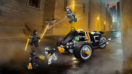 LEGO Super Heroes (76110). Batman: l'attacco degli Artigli - 5