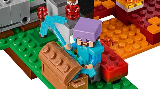 LEGO Minecraft (21143). Il portale del Nether - 2