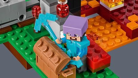 LEGO Minecraft (21143). Il portale del Nether - 6