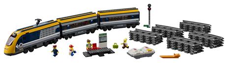 LEGO City (60197). Treno passeggeri - 4