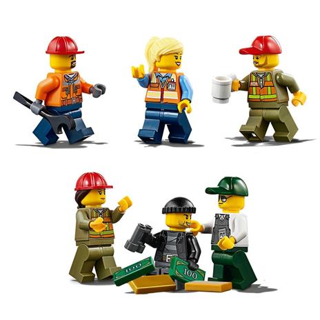 LEGO City 60198 Treno Merci, Giocattolo Telecomandato per Bambini di 6-12 anni, Bluetooth RC, 3 Carrozze, Binari e Accessori - 7