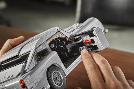 LEGO Creator Expert (10262). James Bond Aston Martin DB5 - 8