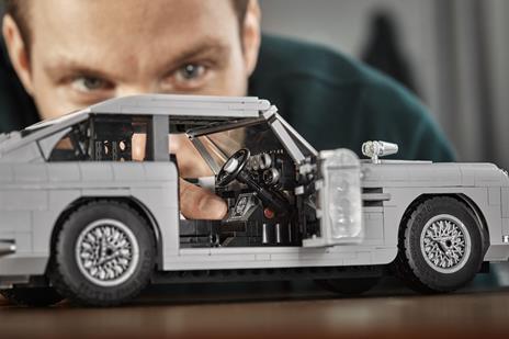 LEGO Creator Expert (10262). James Bond Aston Martin DB5 - 8