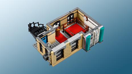 LEGO Creator Expert (10260). Downtown Diner - 7