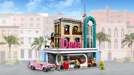 LEGO Creator Expert (10260). Downtown Diner - 4
