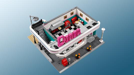LEGO Creator Expert (10260). Downtown Diner - 6