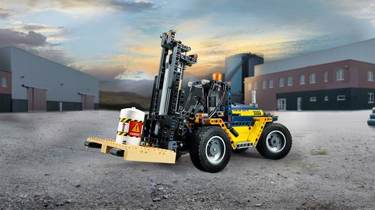 LEGO Technic (42079). Carrello elevatore Heavy Duty - 4