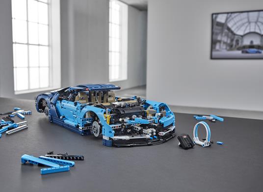 LEGO Technic (42083). Bugatti Chiron - 13