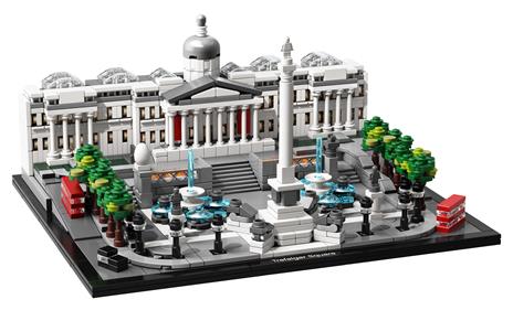 LEGO Architecture (21045). Trafalgar Square - 3