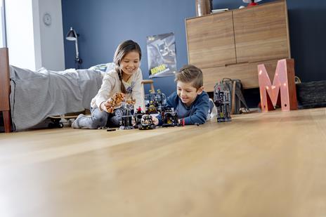 LEGO Super Heroes (76122). Clayface e l'invasione della bat-caverna - 12