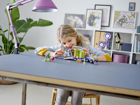 LEGO Friends (41371). Il rimorchio dei cavalli di Mia - 12
