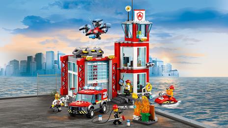 LEGO City Fire (60215). Caserma dei Pompieri - 5