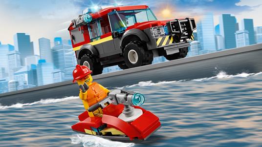 LEGO City Fire (60215). Caserma dei Pompieri - 8