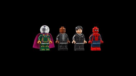 LEGO Marvel Super Heroes (76130). Il jet Stark e l'attacco del drone - 4