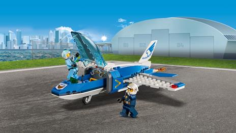 LEGO City Police (60208). Arresto con il paracadute della Polizia aerea - 10