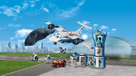 LEGO City Police (60210). Base della Polizia aerea - 5